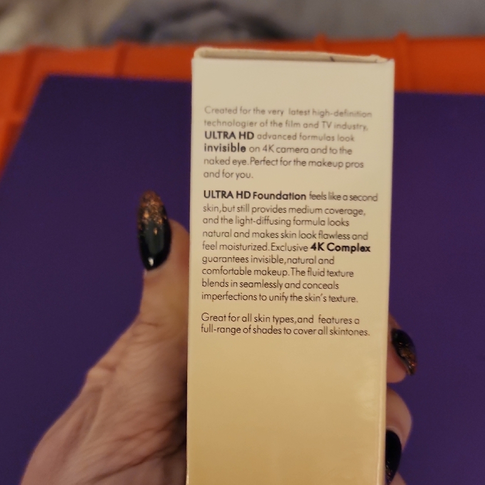 TLM Color Changing Foundation - Picture 3 of 3